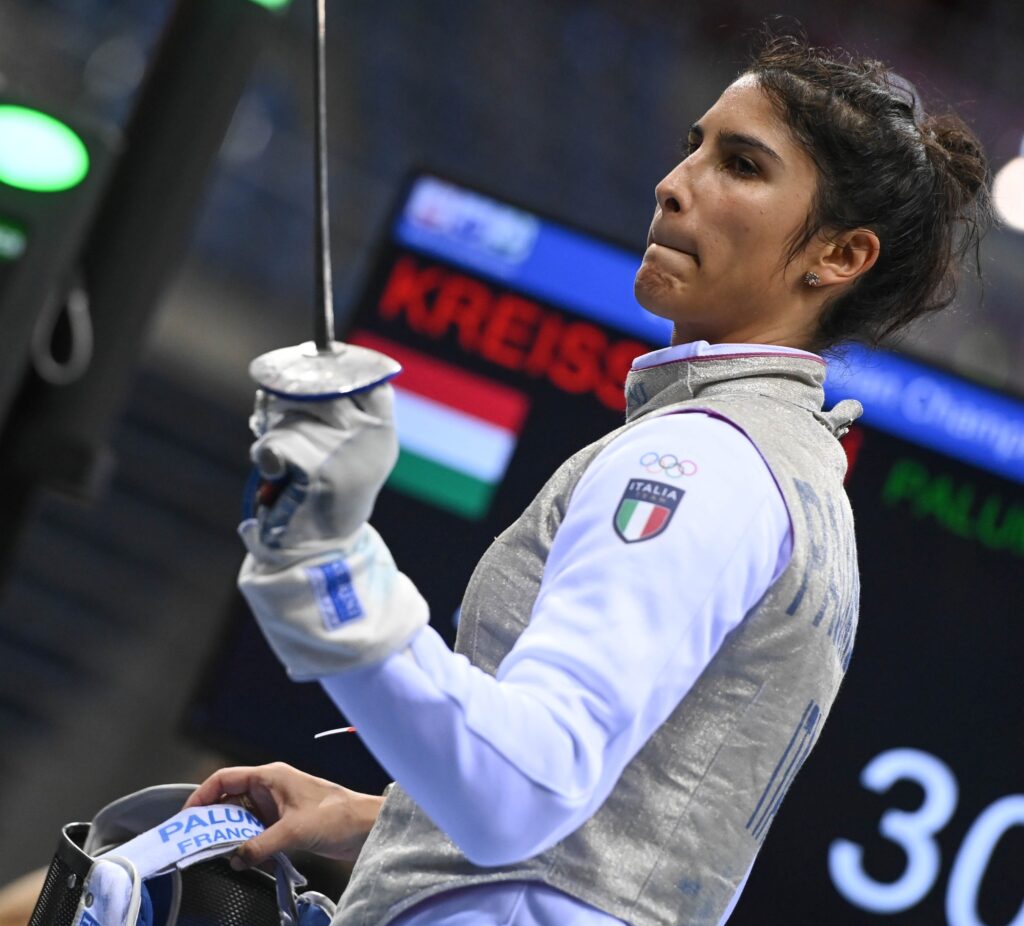 Continua il dominio del Fioretto Azzurro: la potentina Francesca Palumbo vince il titolo europeo a squadre a Cracovia fioretto azzurro