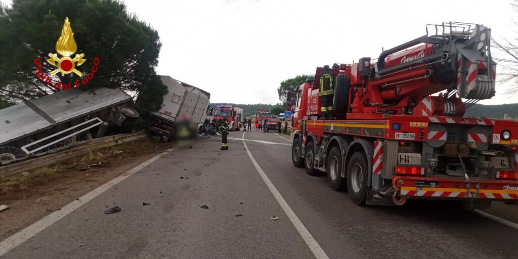 Incidente stradale Lavello SS. 655 Km 55 incidente