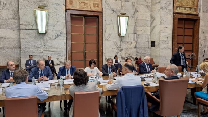 26.7.2023_Incontro ministro Urso presidenti Regioni su Stellantis_1