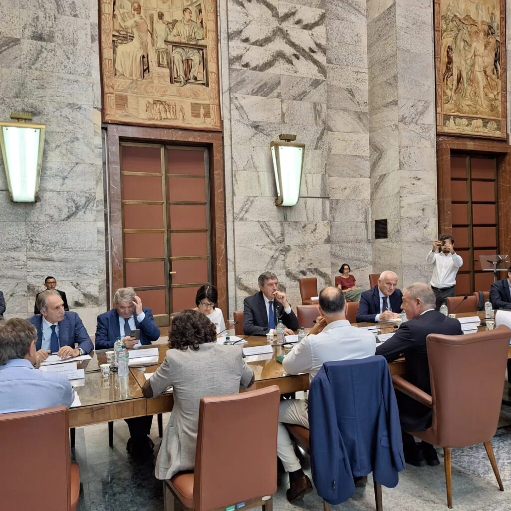 Bardi: "A breve chiusura trattativa Governo - Stellantis" stellantis