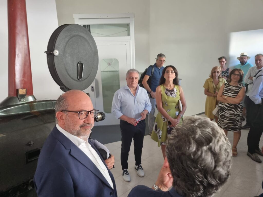 ASSESSORE REGIONALE LATRONICO AD INAUGURAZIONE AUDITORIUM AD ACCETTURA latronico