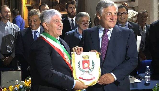 tajani riceve cittadinanza francavilla 2