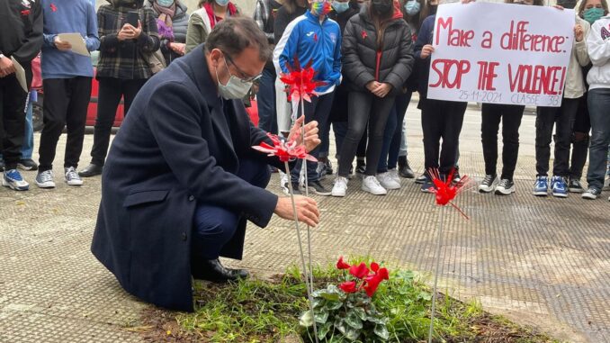 Bennardi durante una recente cerimonia contro la violenza