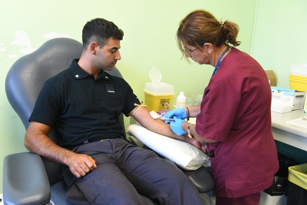 Taranto, 23 agosto 2023 – Donazione del sangue: prosegue l’impegno della Marina Militare. donazione