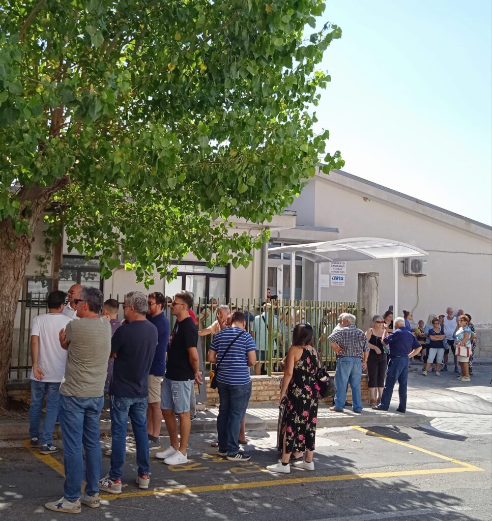 SAN MAURO FORTE, SIT-IN PER IL PRESIDIO DEL 118 san Mauro Forte