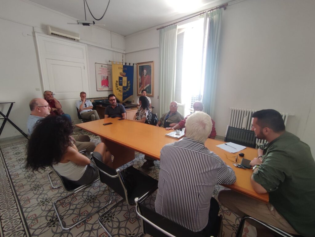 Sospensione del reddito di cittadinanza, confronto Amministrazione Comunale e Sindacati sospensione