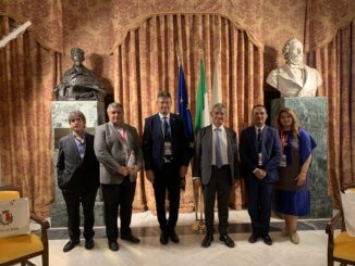 questa mattina a palazzo di città la visita di una delegazione romena della città di ghimbav 18 15 09 23 visita delegazione romena 1 radio laser news matera potenza puglia basilicata