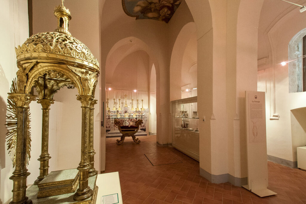 LA VIA PETRINA: PERCORSO URBANO NEI LUOGHI DI SAN PIETRO percorso