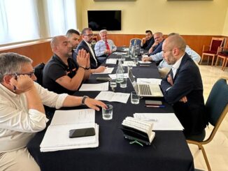 rifiuti, tavolo tecnico con cosp ed esercenti 40 tavolo tecnico cosp e1694433808860 radio laser news matera potenza puglia basilicata