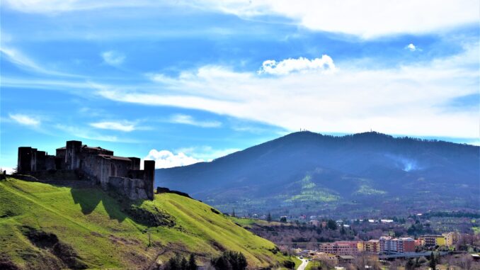 castello-di-Melfi