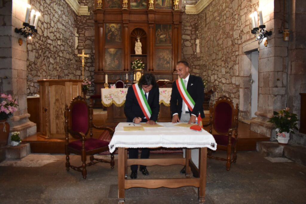 PATTO D' AMICIZIA TRA L'ANGLONA DI TURSI E L'UNIONE DEI COMUNI DELL'ANGLONA IN SARDEGNA. VISITA DELLA DELEGAZIONE TURSITANA IN TERRA SARDA. tursi