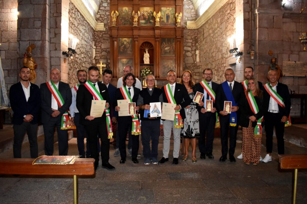 PATTO D' AMICIZIA TRA L'ANGLONA DI TURSI E L'UNIONE DEI COMUNI DELL'ANGLONA IN SARDEGNA. VISITA DELLA DELEGAZIONE TURSITANA IN TERRA SARDA. tursi