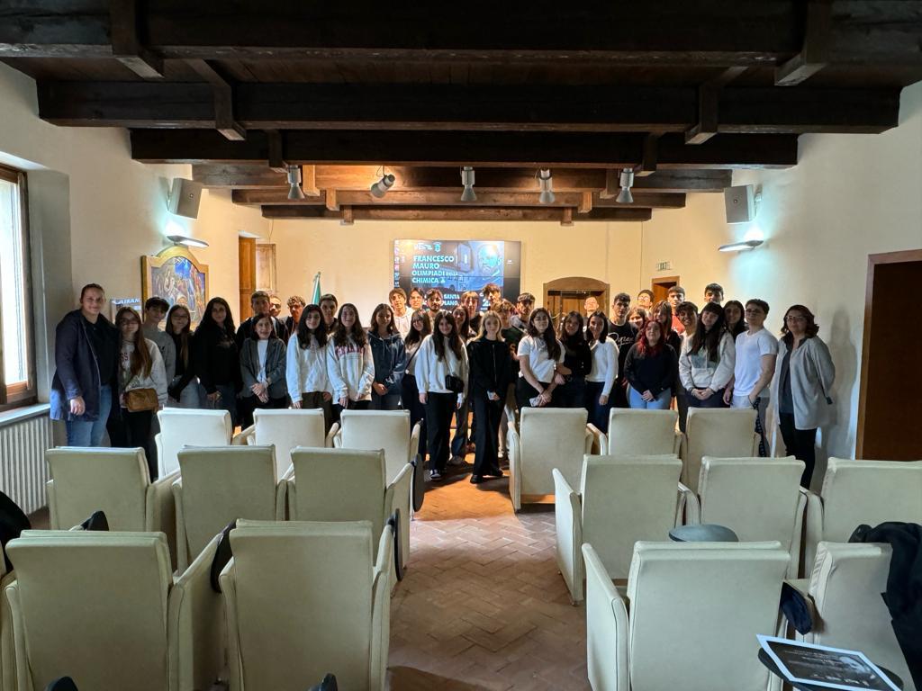 Il Comune di Calvello premia l’IIS Bernalda Ferrandina alle Olimpiadi della Chimica Francesco Mauro. olimpiadi della chimica