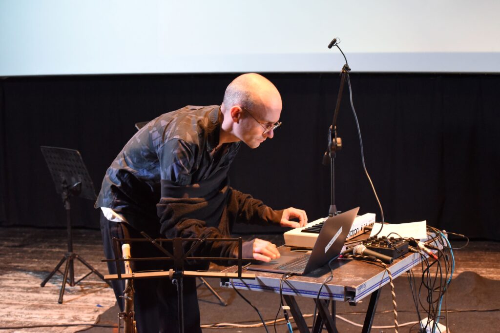 Gezziamoci 36 - Sabato 28 ottobre nell’auditorium di Casa Cava Nils Berg mescolerà le atmosfere scandinave ai suoni della Basilicata gezziamoci