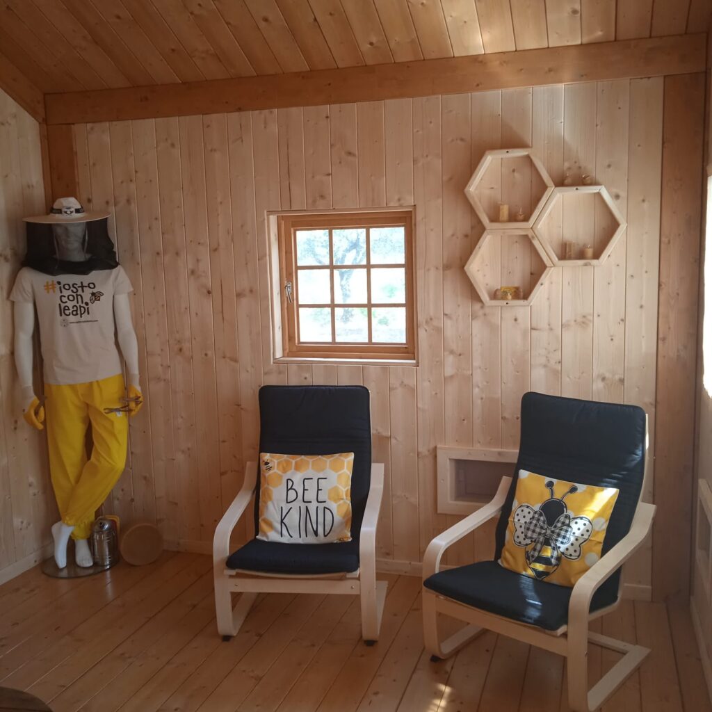 COLDIRETTI: A TEANA, NEL CUORE DEL POLLINO, UN “APIARIO DEL BENESSERE coldiretti
