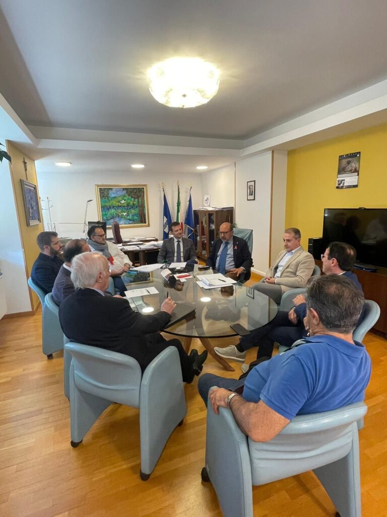 Assessore Latronico: al lavoro per salvaguardare livelli occupazioni e competenze Apea Potenza latronico