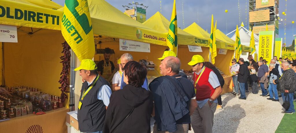 TANTA BASILICATA A ROMA AL CIRCO MASSIMO AL VILLAGGIO DELLA COLDIRETTI coldiretti