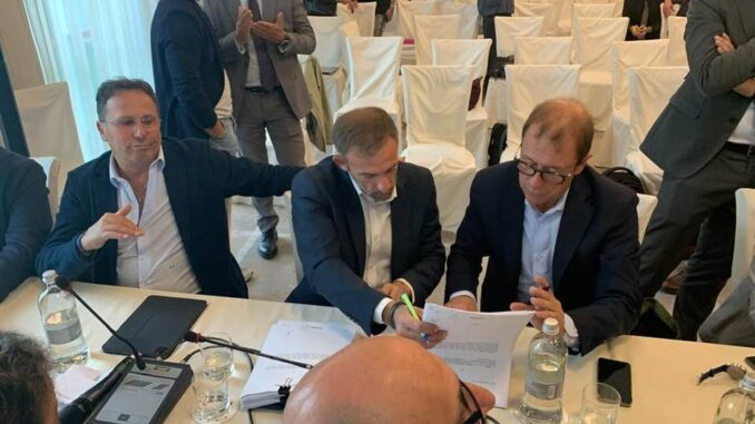 firma contratto integrativo ferrero 2