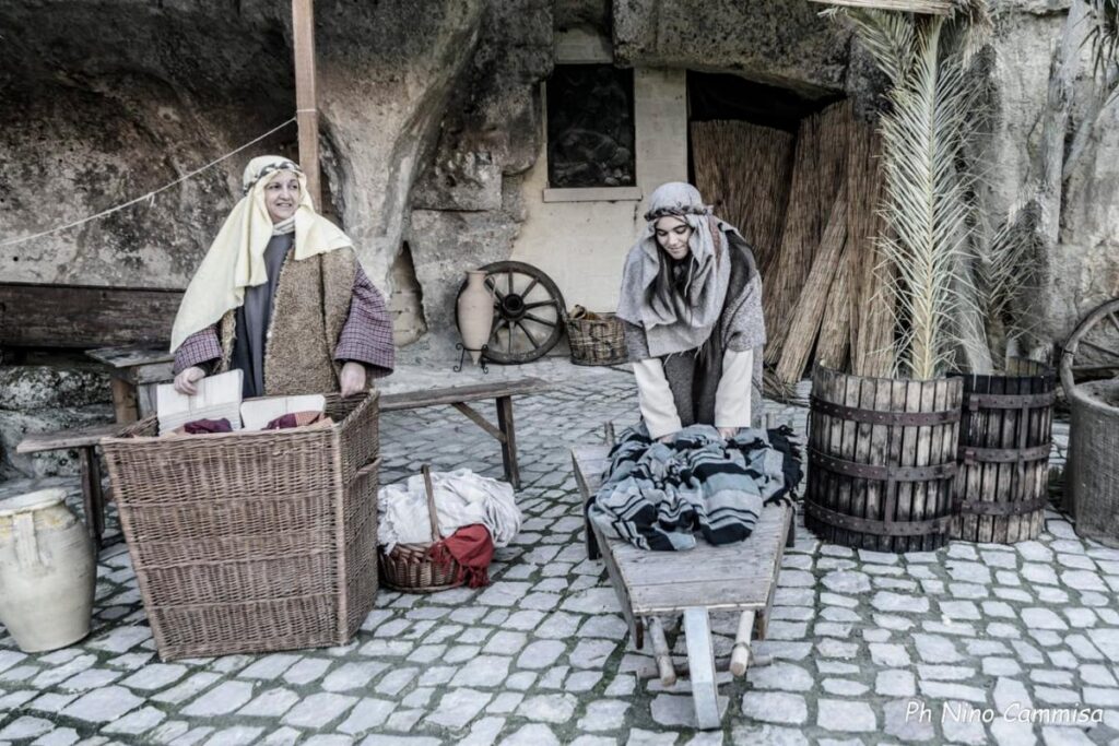 I VOLONTARI IL CUORE PULSANTE DEL “PRESEPE VIVENTE NEI SASSI DI MATERA” volontari,presepe vivente