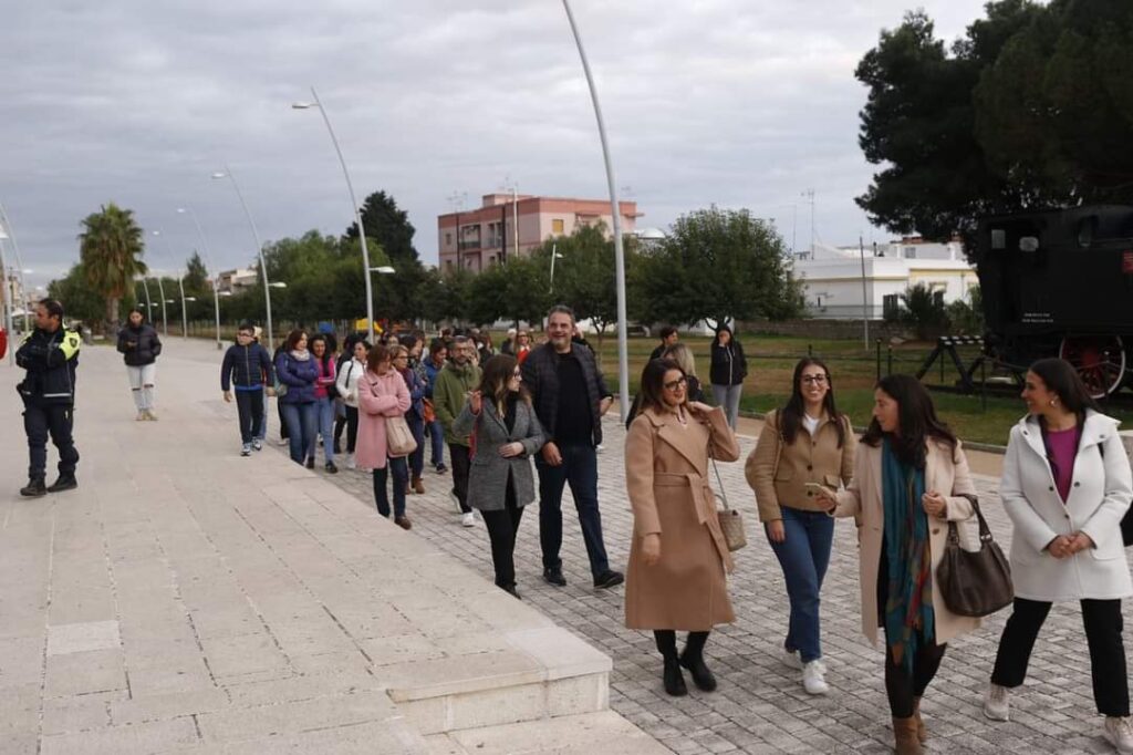 DONNE IN CAMMINO: LA COMUNITA’ DI PALAGIANELLO CELEBRA LA NUOVA SEDE DEL CENTRO ANTIVIOLENZA ROMPIAMO IL SILENZIO donne,comunita