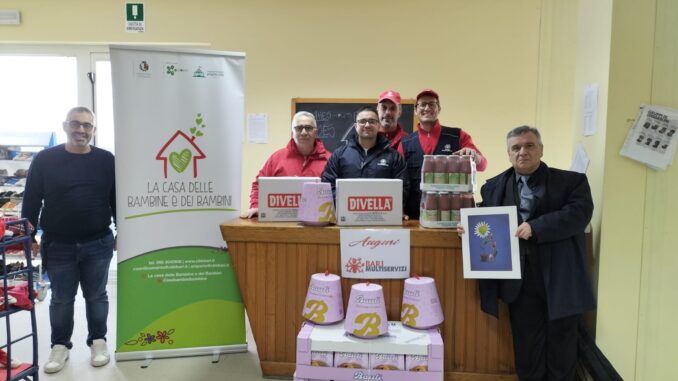 21-12-23-i-dipendenti-della-Bari-Multiservizi-al-fianco-della-Casa-delle-bambine-e-dei-bambini_2