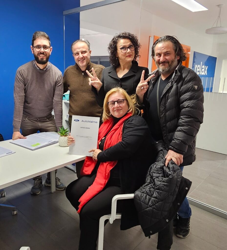 Agata acquista un nuovo pulmino agata,pumino,nuovo