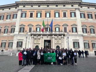 acqua,bene,prezioso