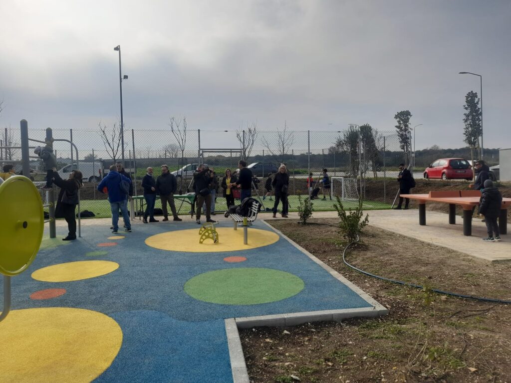 INAUGURATA QUESTA MATTINA CON UNA FESTA DI QUARTIERE mattina,festa
