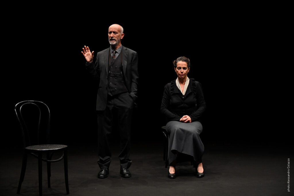 Venerdì 26 gennaio - Copenhagen di Michael Frayn al Teatro Comunale di Leverano teatro