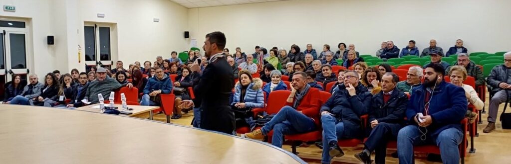 TRUFFE CONTRO GLI ANZIANI, I CARABINIERI DELLA COMPAGNIA DI TRICARICO INCONTRANO I CITTADINI DI GRASSANO. truffe,anziani