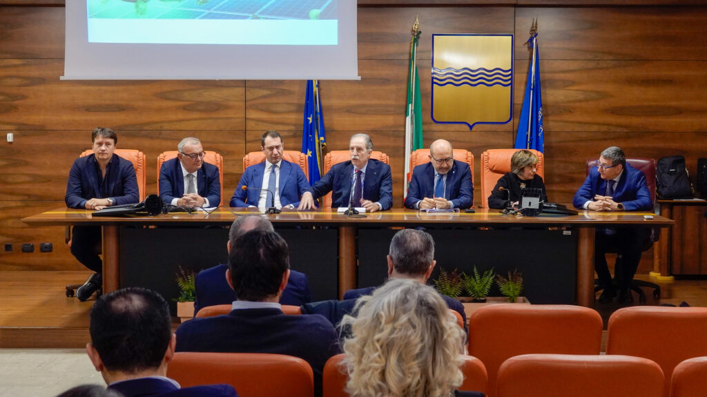 Acqua, Bardi: verso la riduzione dei costi energetici e delle bollette acqua,bardi,bollette