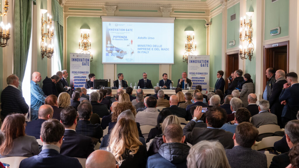 Bardi: “Oltre 500 mln per accompagnare la Basilicata verso la transizione industriale” bardi,basilicata