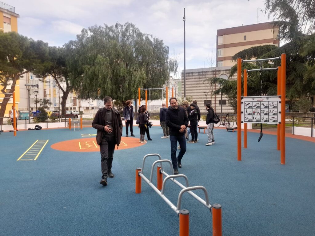 STAMATTINA L’INAUGURAZIONE DEL NUOVO PUNTO SPORT NEL GIARDINO DI VIA CALDAROLA inaugurazione,sport