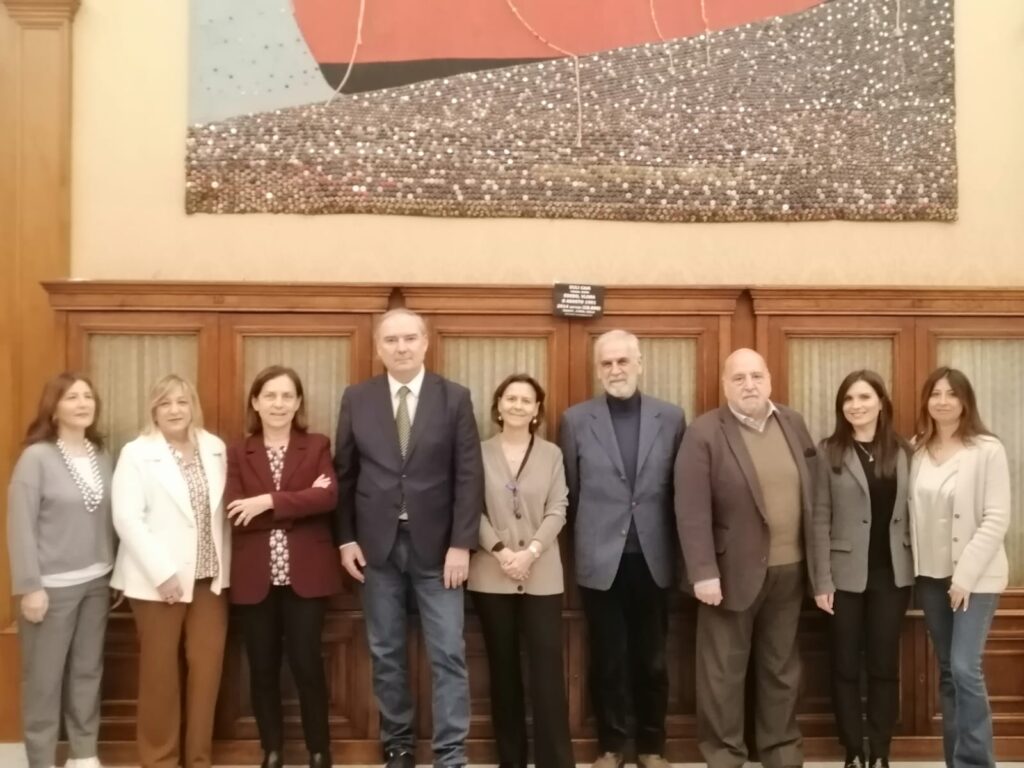 PRESENTATO A PALAZZO DI CITTA’ L’INCONTRO SULLA CARDIOLOGIA DI GENERE PREVISTO ALL’INTERNO DEL PROGRAMMA DI EVENTI DI “CARDIOLOGIE APERTE” palazzo