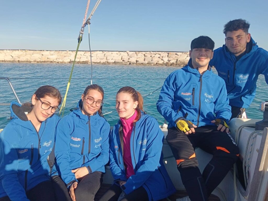 Patenti nautiche senza limiti dalla costa per gli studenti del Fermi di Policoro policoro