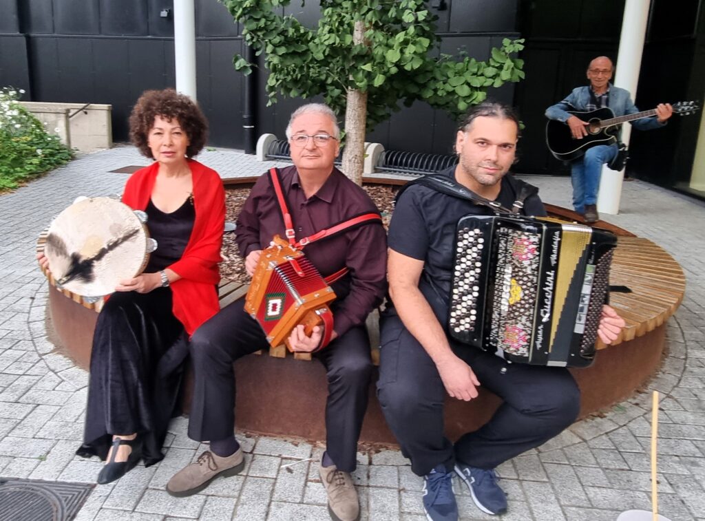 Tournée in Colombia del gruppo lucano "Vola Palomma" colombia