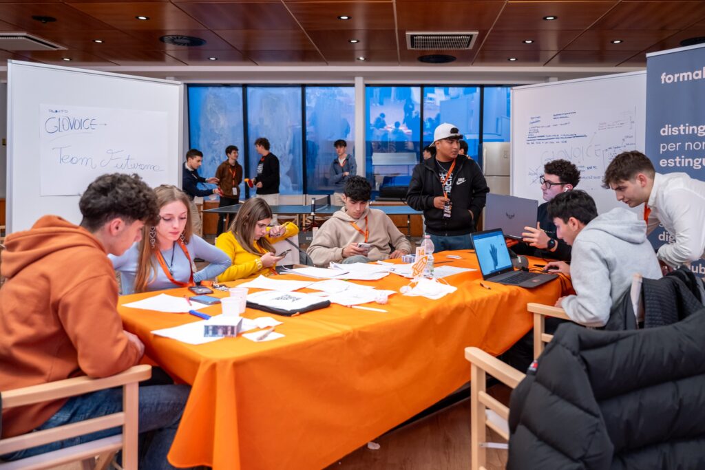 IDEE PER UN FUTURO SEMPRE PIU’ SOSTENIBILE. CONCLUSA LA TERZA EDIZIONE DI HACK YOUR TALENT CON OLTRE 100 GIOVANI CHE HANNO IMMAGINATO PROGETTI INNOVATIVI futuro,talent,giovani,progetti