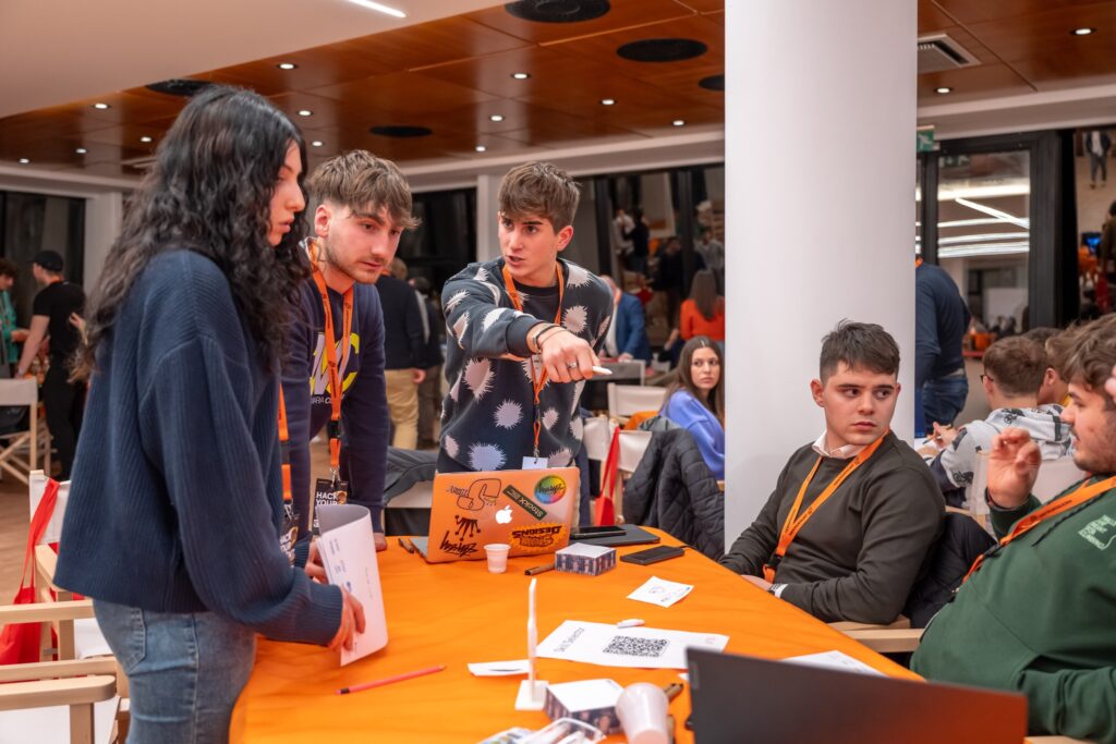 IDEE PER UN FUTURO SEMPRE PIU’ SOSTENIBILE. CONCLUSA LA TERZA EDIZIONE DI HACK YOUR TALENT CON OLTRE 100 GIOVANI CHE HANNO IMMAGINATO PROGETTI INNOVATIVI futuro,talent,giovani,progetti