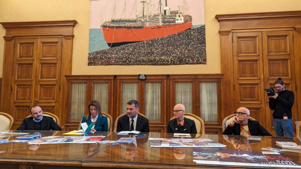 “FUORI BIF&ST - LA CITTÀ SI VESTE DI CINEMA” citta