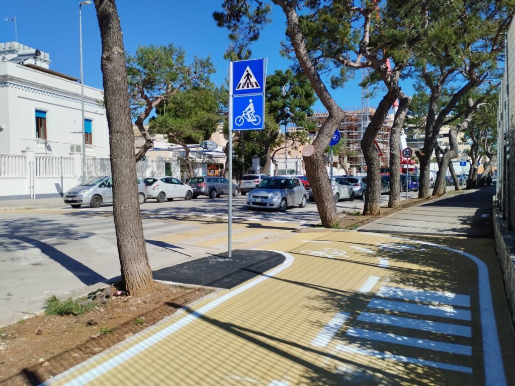 COMPLETATI I LAVORI DI MANUTENZIONE STRAORDINARIA DELLA PISTA CICLABILE CHE COLLEGA IL VARCO DELLA VITTORIA AL CUS lavori