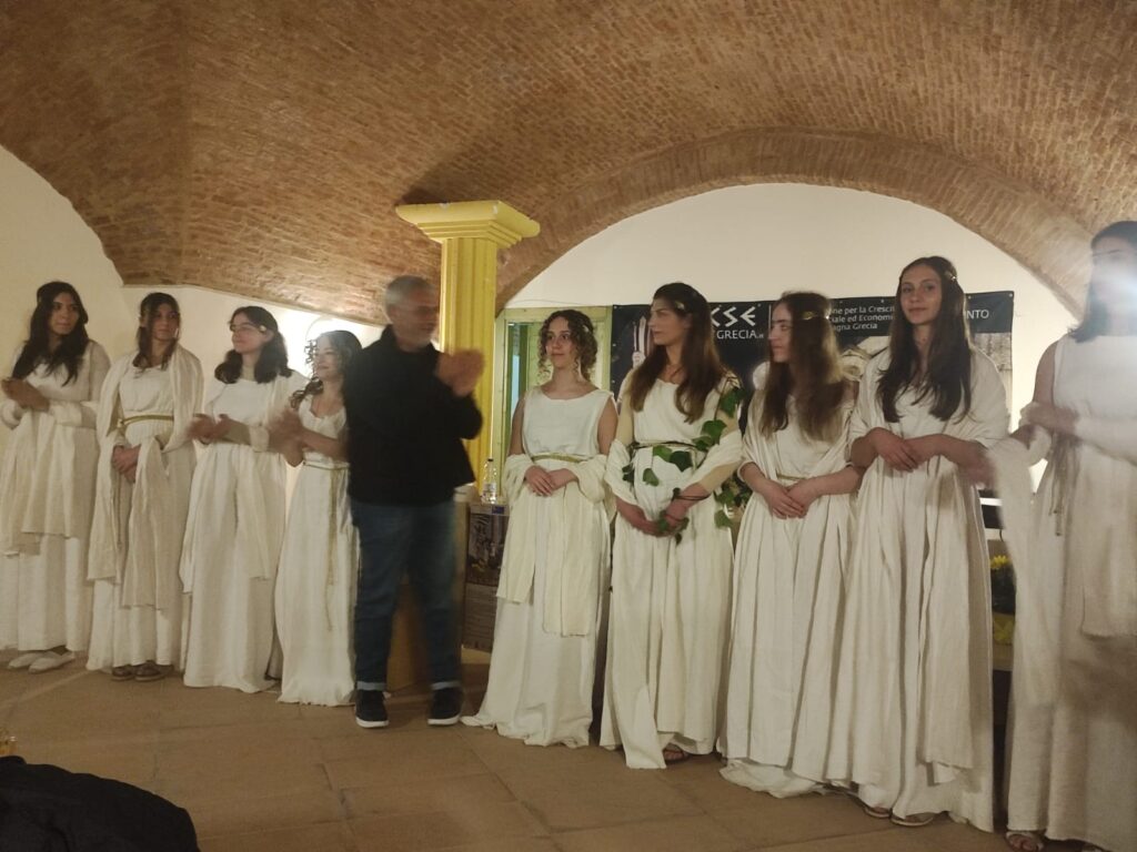 Le celebrazioni per la festa della donna hanno quasi sempre prediletto modalità stereotipate molto spesso prive di quella forza comunicativa capace di far arrivare il messaggio forte e chiaro a chi lo riceve. festa,donna
