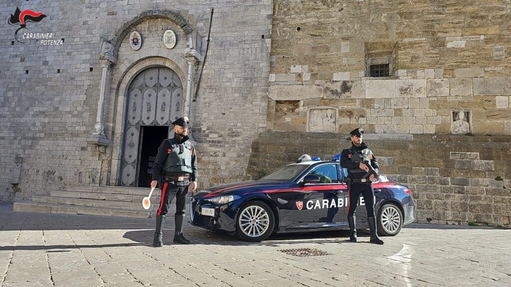 TOLVE (PZ): I CARABINIERI SVENTANO UN FURTO DI MEZZI E MACCHINARI AGRICOLI. carabinieri