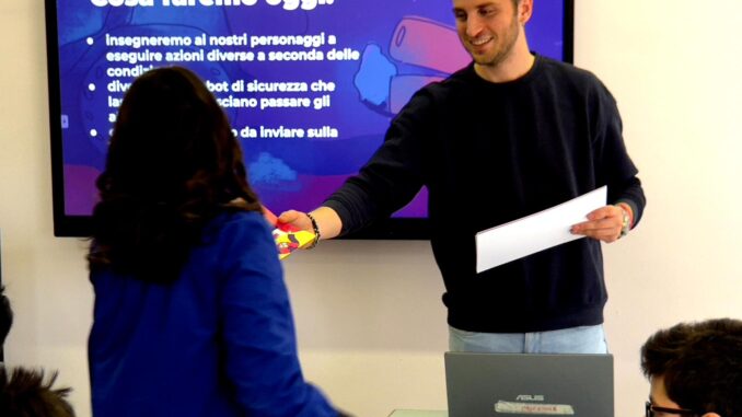 Centro-Imparola-al-corso-di-visual-programming-a-Matera-con-il-Cluster-Basilicata-Creativa