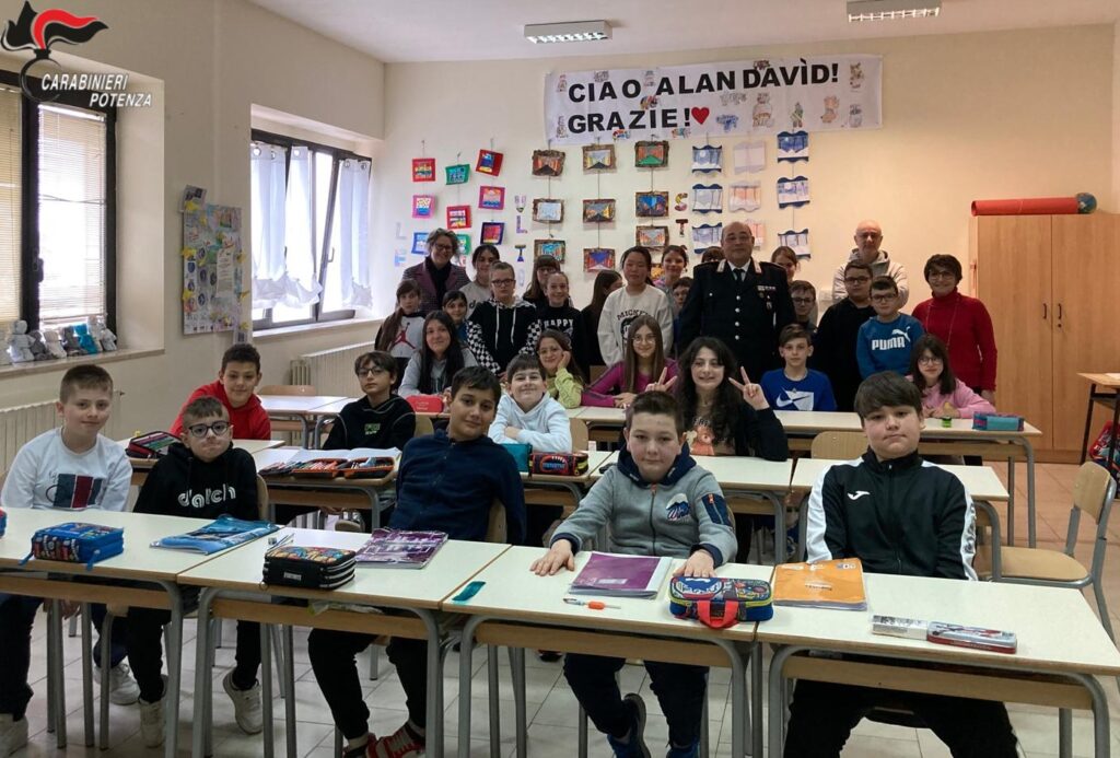 AVIGLIANO: CARABINIERI PROTAGONISTI DELLA CULTURA DELLA LEGALITÀ. carabinieri