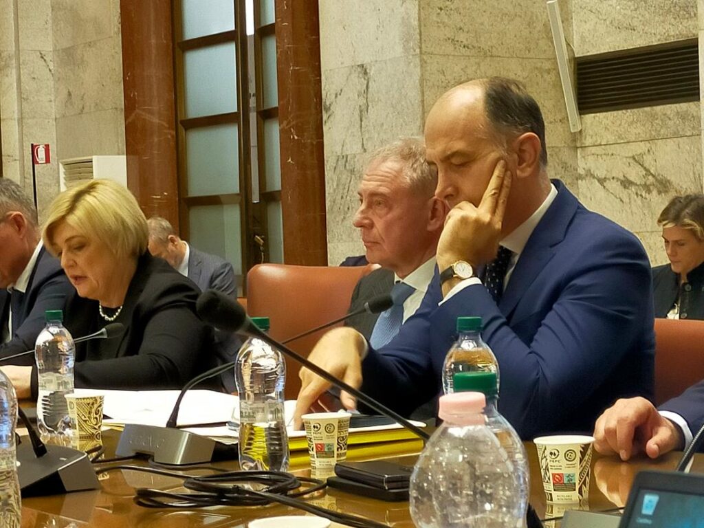 Vertenza CallMat, Primo Risultato positivo nell’incontro al ministero con Urso e Calderone. vertenza