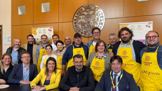 18-04-24-stamattina-laffidamento-ufficiale-del-Mercato-contadino-a-km-0-di-via-Amendola