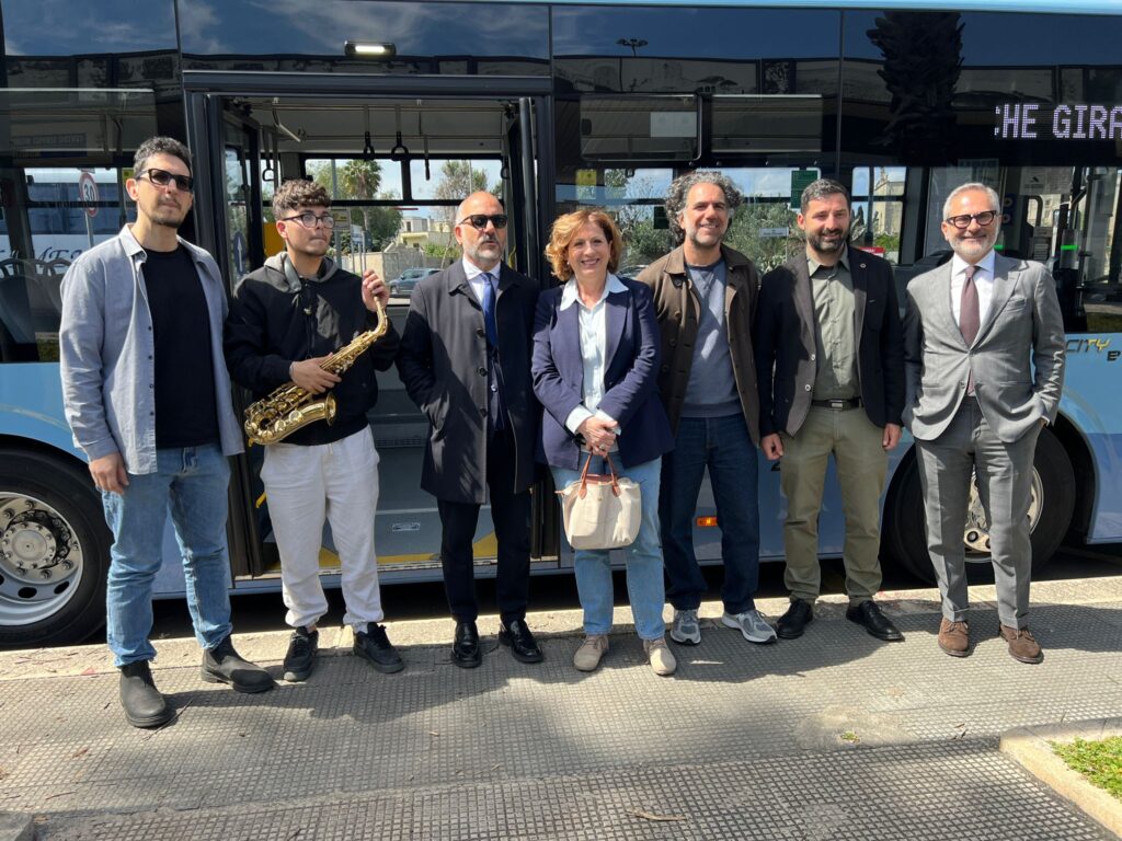 “LA MUSICA CHE GIRA INTORNO”, QUANDO L’ARTE SI METTE A SERVIZIO DELL’AMBIENTE ambiente