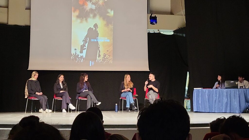 Presentato il romanzo di Donato Montesano con gli studenti dell'Istituto Galilei di Mirandola galilei