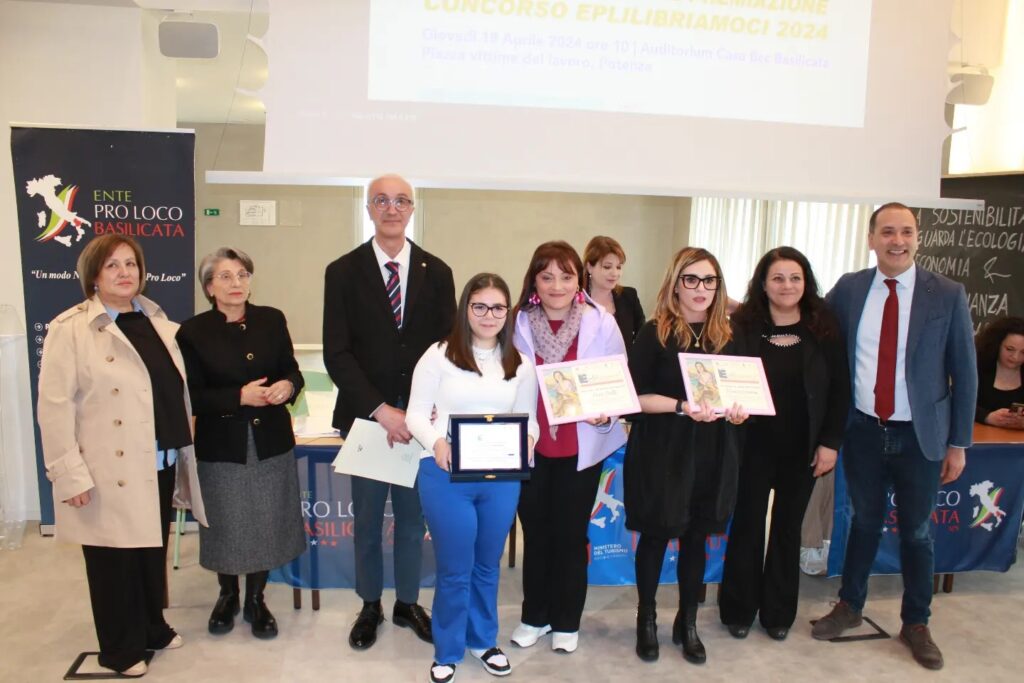 Consegnati a Potenza i premi ai vincitori lucani del concorso nazionale Eplibriamoci promosso da Ente Pro Loco Italiane potenza,lucani