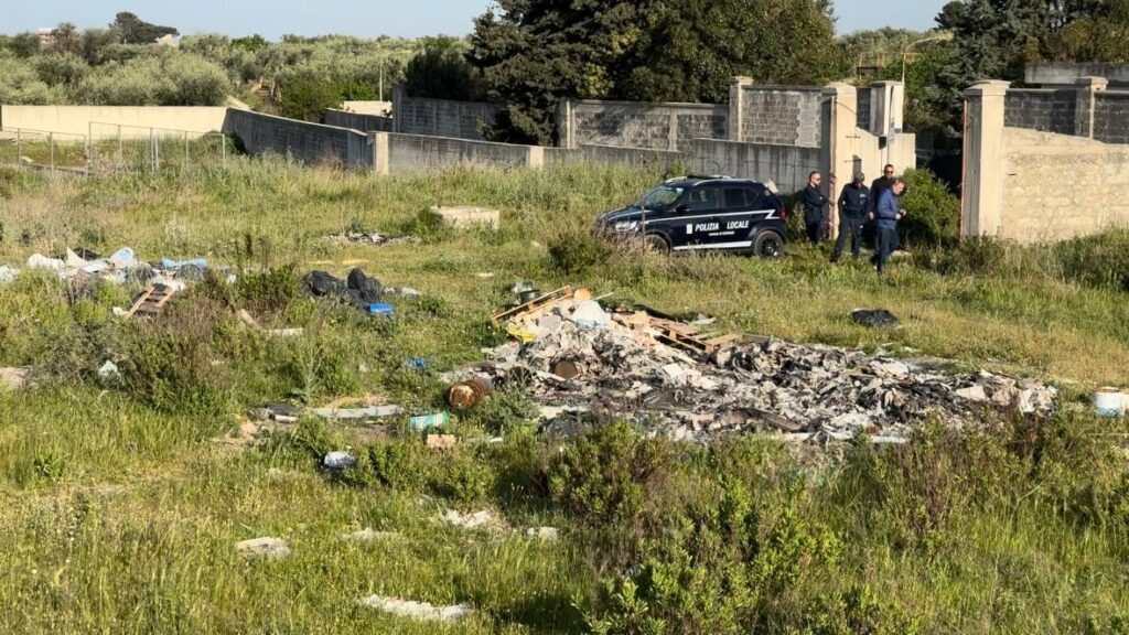 TROVATO IL COLPEVOLE DELLA DISCARICA A CIELO APERTO NELL'AREA DEL FUTURO BOSCO URBANO. discarica